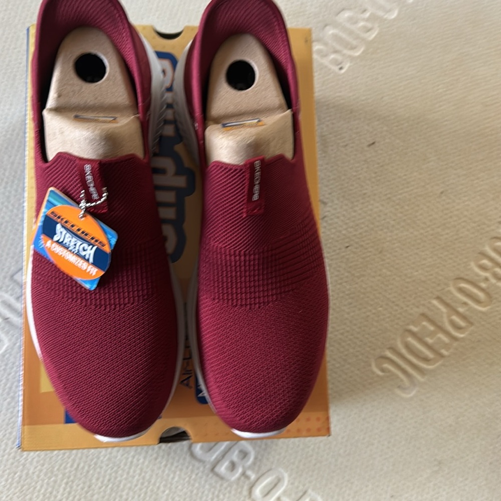 Skechers Slip Ins View 3